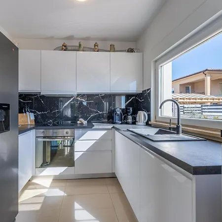 Gusto By Interhome