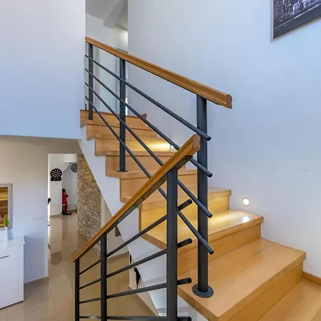 Gusto By Interhome *